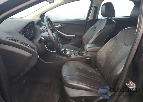 2013 Ford Focus Se z USA, uszkodzony, nr VIN 1FADP3K20DL118976